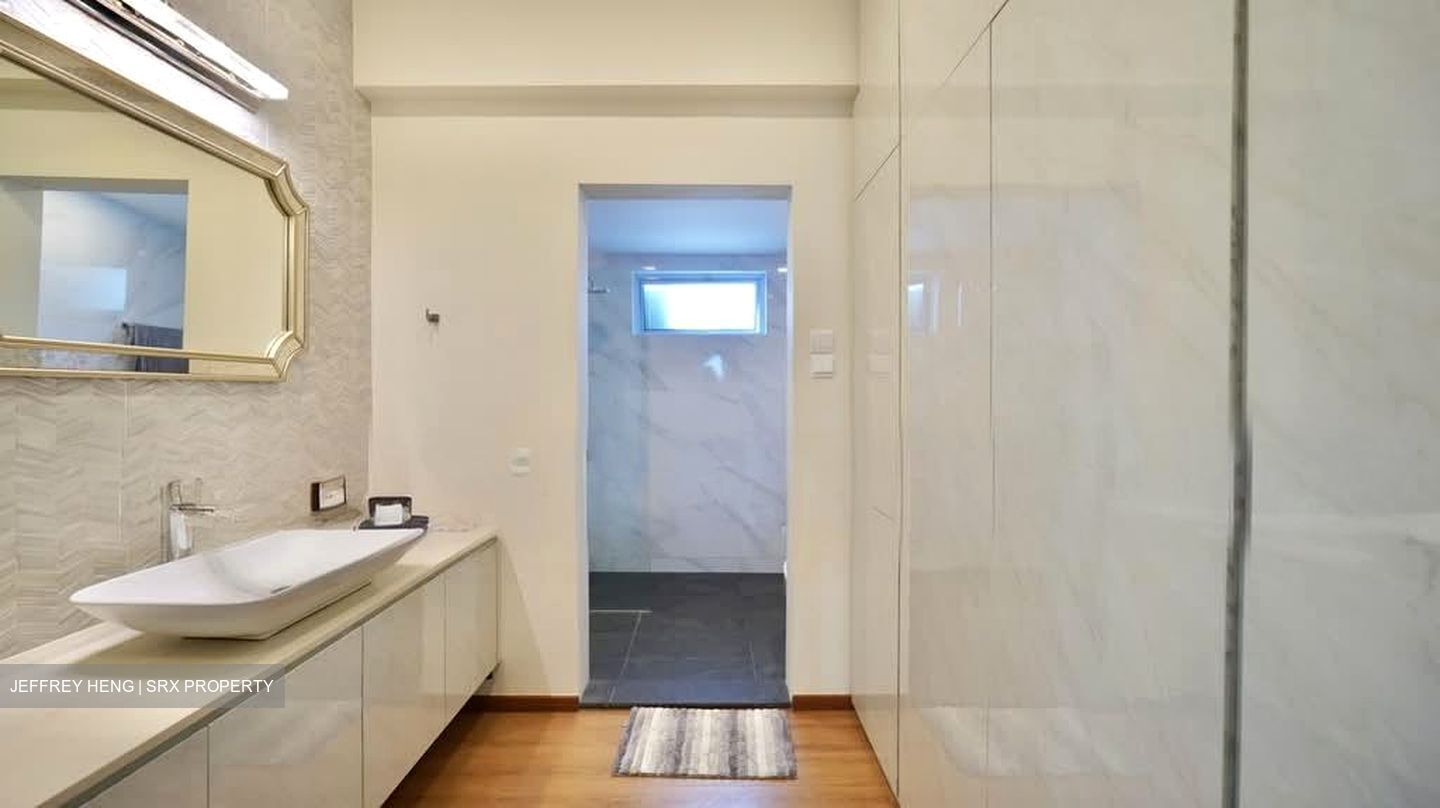 Tai Hwan Garden (D19), Terrace #566498701